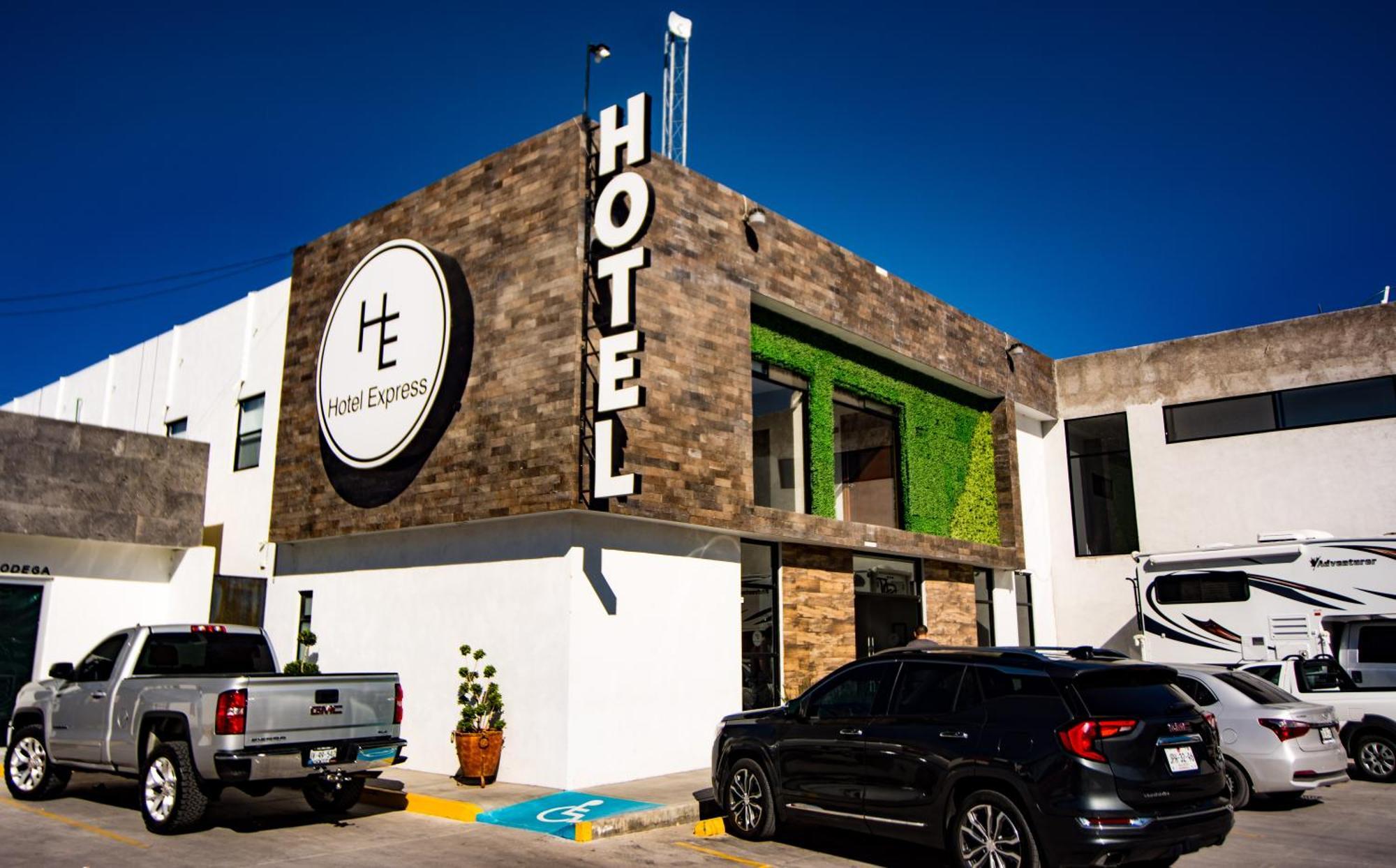 Hotel Express Jerez Jerez de García Salinas Екстериор снимка